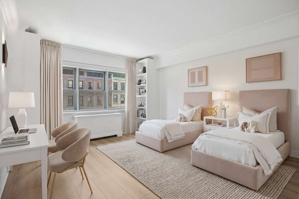 Guest bedroom