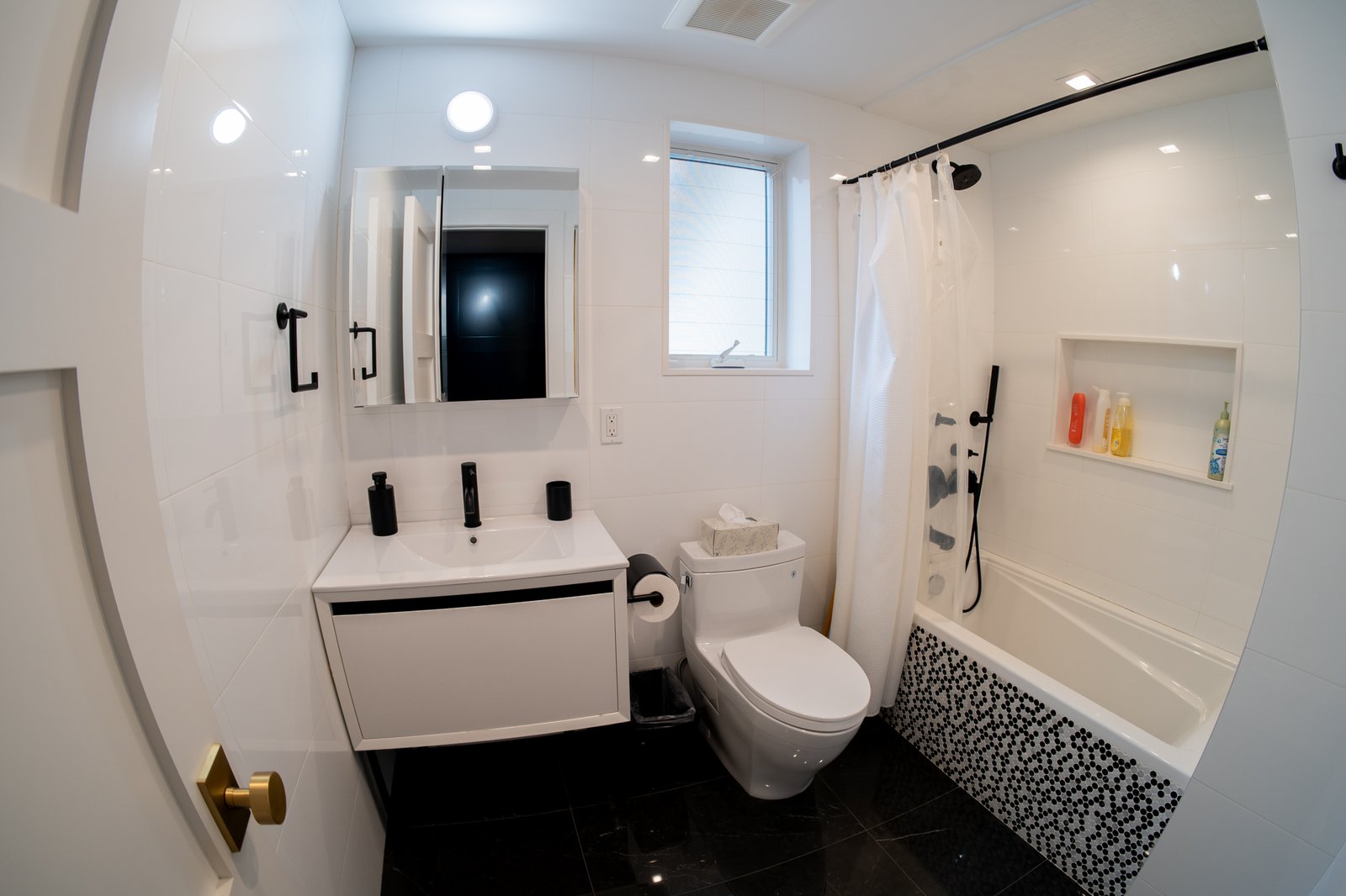 Bathroom with tub