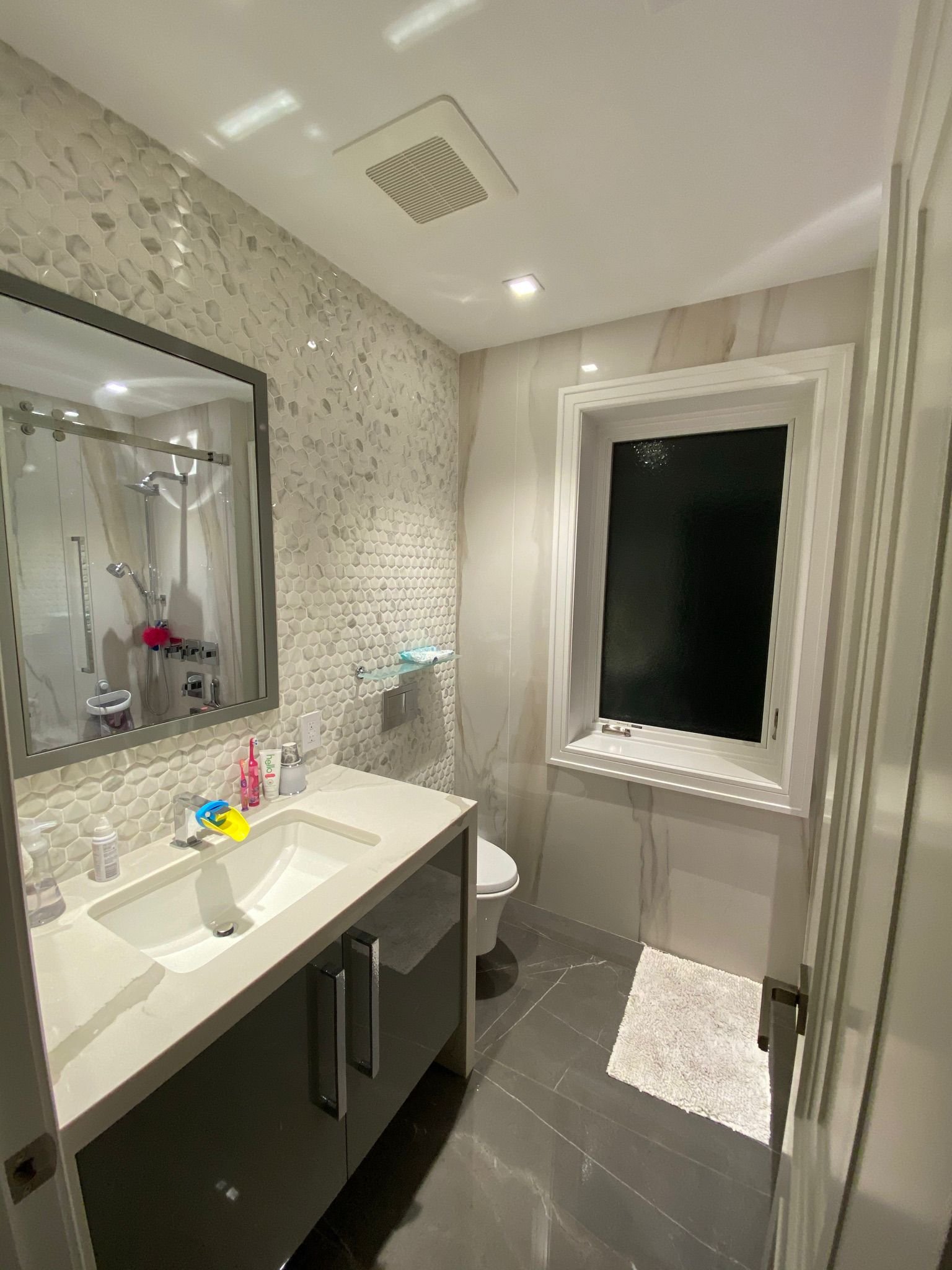 Finished bathroom by Adir
